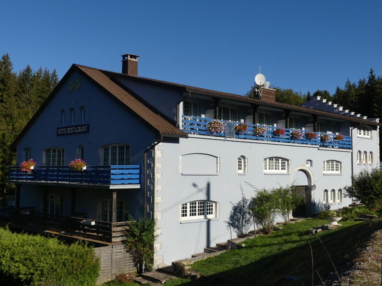 Aux Truites Bleues Hotel Fort-du-Plasne Bagian luar foto